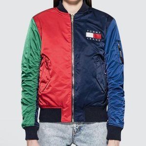 Tommy Hilfiger 90s Retro Reversible Flag Bomber Jacket
